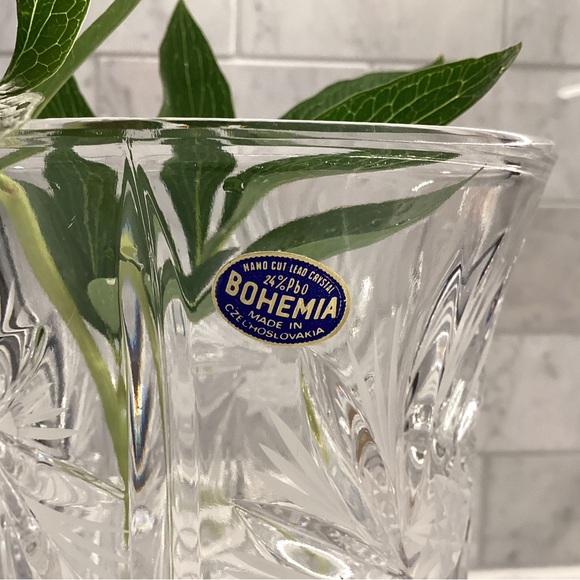 Bohemia Hand Cut Lead Crystal Vase - Picture 4 of 8